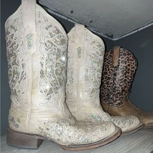 Corral squared-toed boots